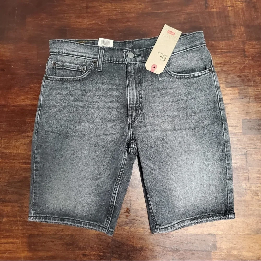 Levis sz various
